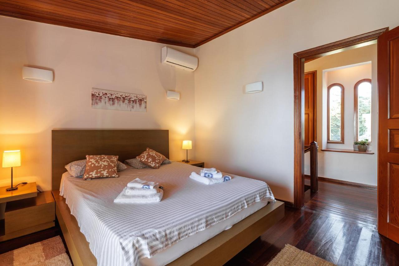 Luna Villa Private Beach Неа-Ираклия Экстерьер фото